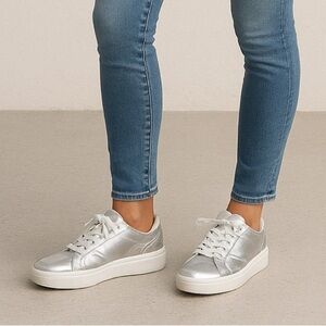 Dr. Scholl's Silver Sneakers with Platform Sole🤍🤍